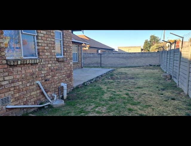 BUSINESS FOR SALE IN WINDMILL PARK